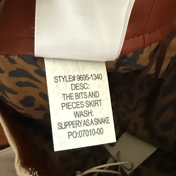 NWT MOTHER The Bits And Pieces Skirt Faux Leather Multicolored Size M 70s - Picture 13 of 15